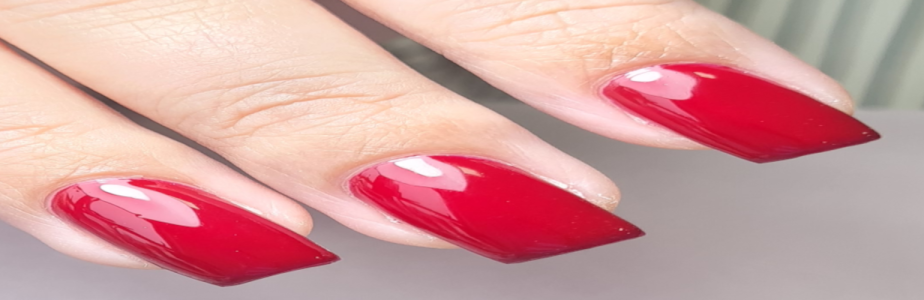 Alongamento de Unhas: Qual Tipo Dura Mais e Qual Danifica Menos?